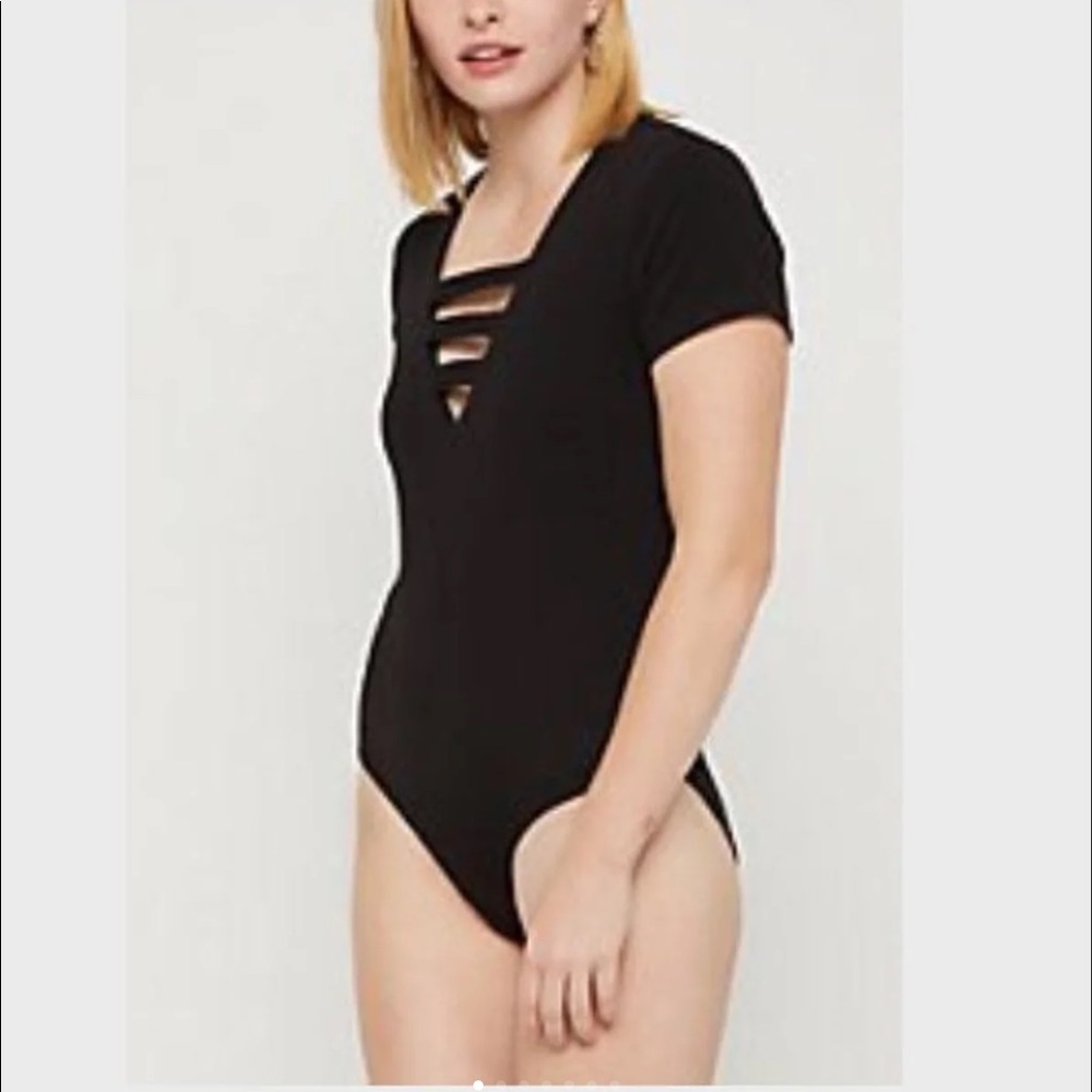 Rue21 juniors bodysuit-new w tags